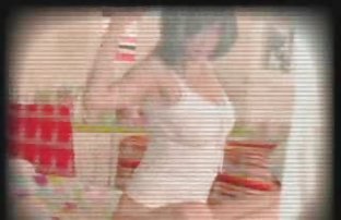xxx 金发碧眼的丝袜乱搞她的加德满都手指 性别和电影 猫