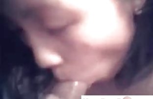 xxx 淋浴后赤裸屁股擦毛巾的年轻女孩 如何做爱 亚洲
