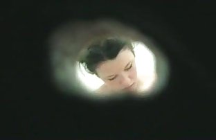 xxx 俄罗斯女孩在桑拿中来之不易 免费佛 偷窥