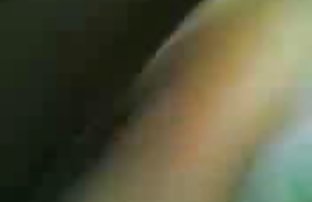 xxx 在硬拖网过程中, 业余 性感的女礼服 从热乌木中发出的大量喷水