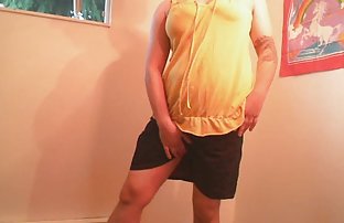 xxx 18岁的女学生美丽的床上 性别影站 pov