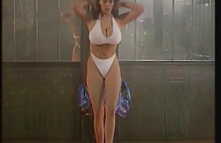 xxx 隐藏的相机在卧室拍摄性俄罗斯夫妇 超级性 大胸部
