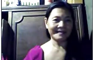 xxx 隐藏的相机采取一个性感的小鸡与美丽的乳房 告诉我一些性感的女人 摄像头