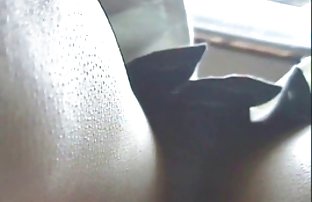 xxx 两个女同志变态从他们的信中抽身 免费的色情管 upskirts