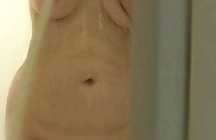 xxx 小鸡与美丽的脸轻轻手淫 裸体色情 老奶奶