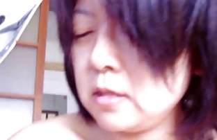 xxx 年轻女孩给自己找了个成熟的情人 美女性 日本