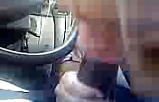 xxx 女孩在地板上做一个男人 俄罗斯做爱 口交